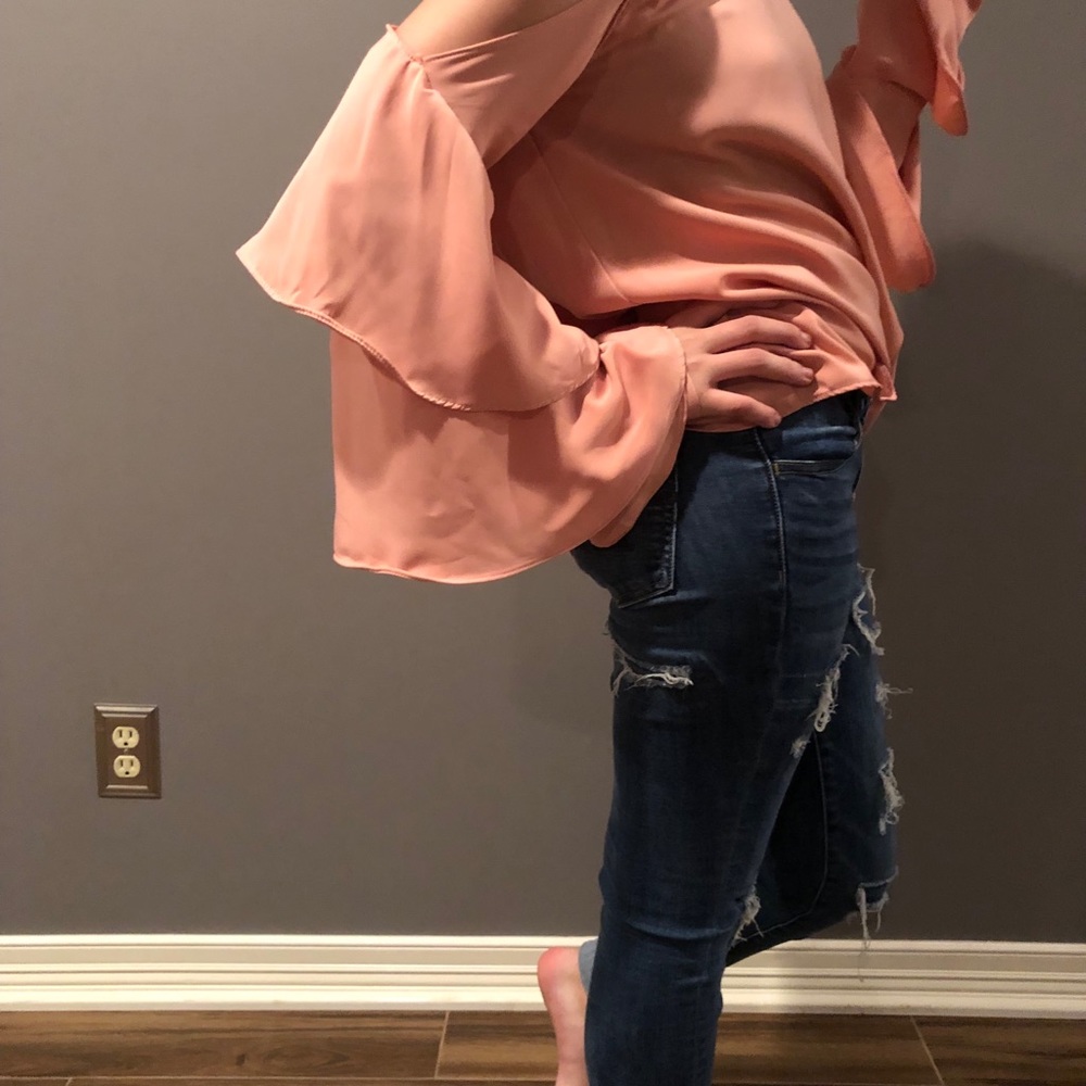 Brand new cold shoulder - Picture 6 of 6
